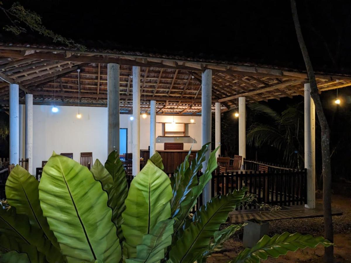 Silent Cabana And Restaurant Marakolliya, Tangalle Exterior photo