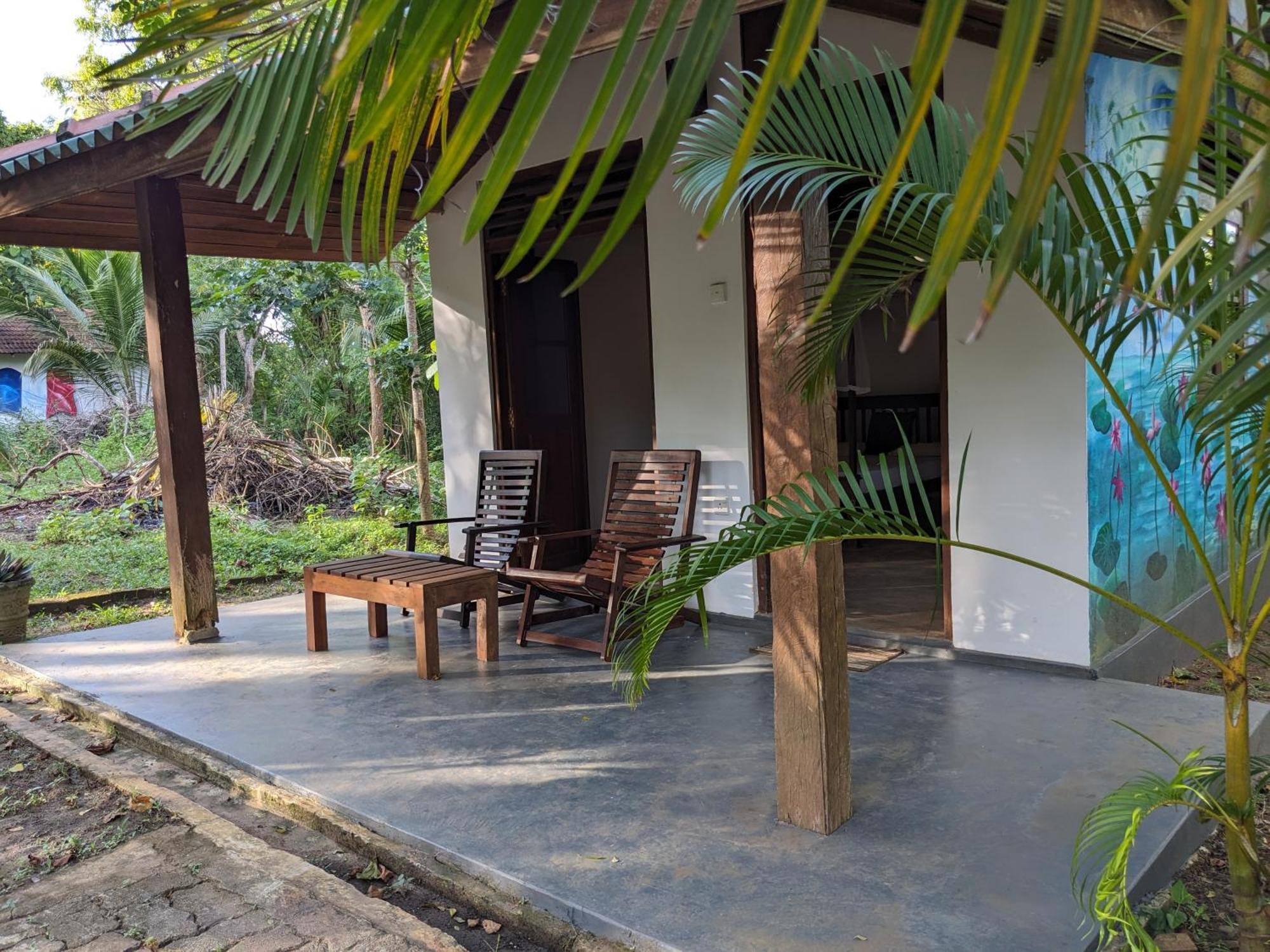 Silent Cabana And Restaurant Marakolliya, Tangalle Exterior photo